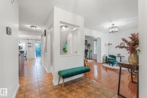 570 Glenwright Crescent Nw, Edmonton, AB 