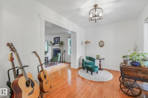 570 Glenwright Crescent Nw, Edmonton, AB 
