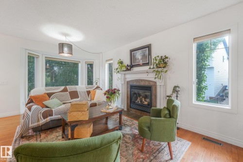 570 Glenwright Crescent Nw, Edmonton, AB 