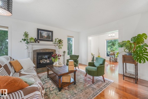 570 Glenwright Crescent Nw, Edmonton, AB 