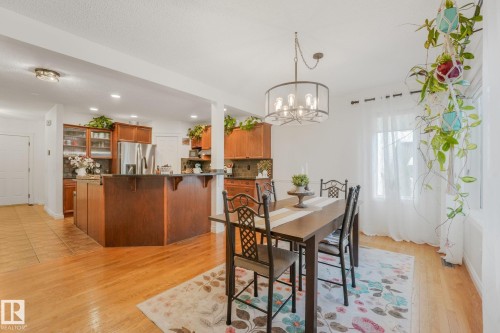 570 Glenwright Crescent Nw, Edmonton, AB 