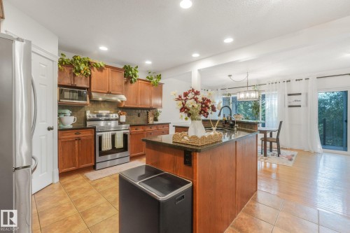 570 Glenwright Crescent Nw, Edmonton, AB 