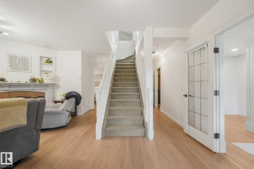 570 Glenwright Crescent Nw, Edmonton, AB 