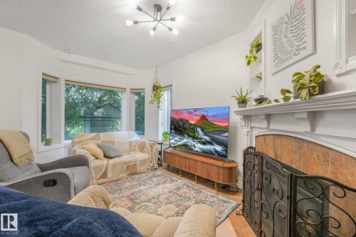570 Glenwright Crescent Nw, Edmonton, AB 