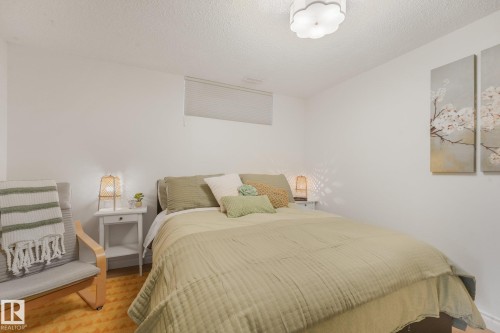 570 Glenwright Crescent Nw, Edmonton, AB 