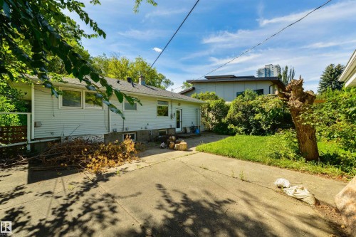 7950 91 Avenue Nw, Edmonton, AB 
