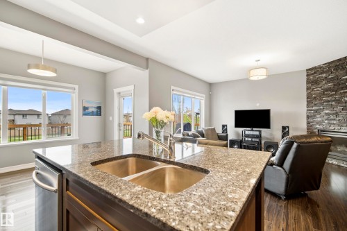 1455 Hays Way Nw, Edmonton, AB - Indoor Photo Showing Kitchen With Double Sink