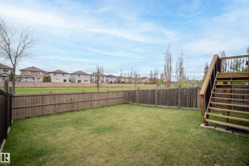 1455 Hays Way Nw, Edmonton, AB - Outdoor