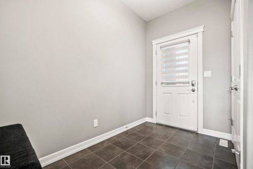 1455 Hays Way Nw, Edmonton, AB - Indoor Photo Showing Other Room