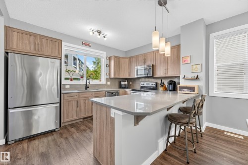 2821 Maple Way Nw, Edmonton, AB 