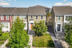 2821 MAPLE Way NW  Edmonton, AB T6T 0Z7