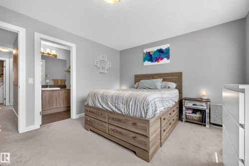 2821 Maple Way Nw, Edmonton, AB 