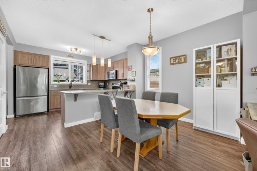 2821 Maple Way Nw, Edmonton, AB 