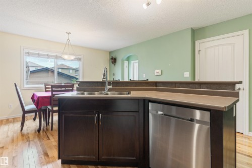 415 Keystone Way, Leduc, AB 