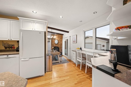 17308 78 Avenue Nw, Edmonton, AB 