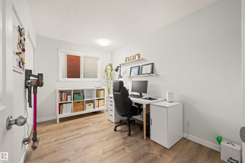 17308 78 Avenue Nw, Edmonton, AB 