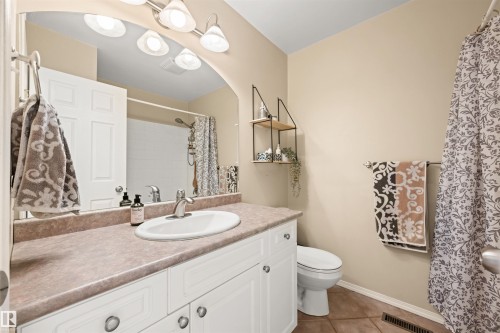 17308 78 Avenue Nw, Edmonton, AB 