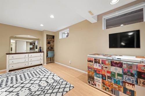 17308 78 Avenue Nw, Edmonton, AB 
