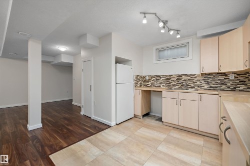 10237 151 Street Nw, Edmonton, AB 