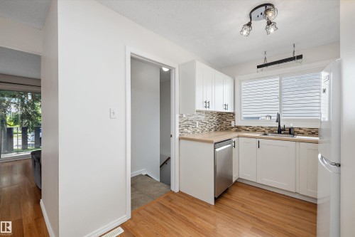 10237 151 Street Nw, Edmonton, AB 