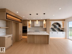 4608 18 ave sw SW Edmonton, AB T6X 1A4
