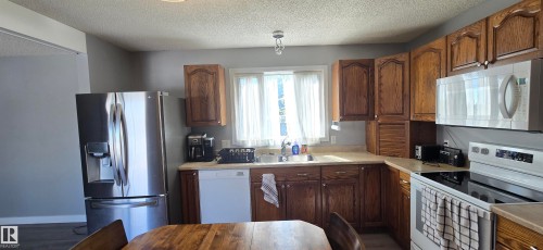 5721 48 Street, Vegreville, AB 