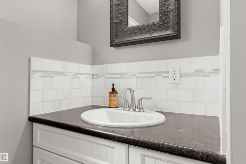 4112 111B Street Nw, Edmonton, AB 