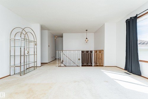 10530 173A Avenue Nw, Edmonton, AB 