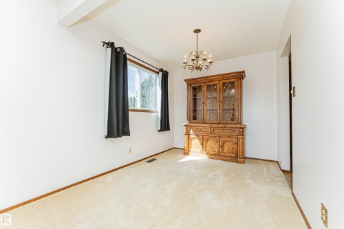 10530 173A Avenue Nw, Edmonton, AB 