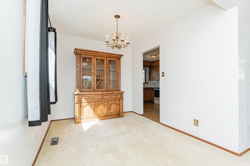 10530 173A Avenue Nw, Edmonton, AB 
