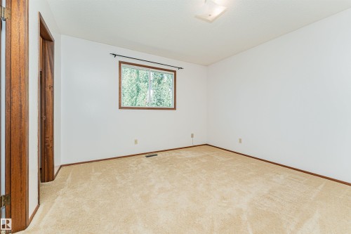 10530 173A Avenue Nw, Edmonton, AB 