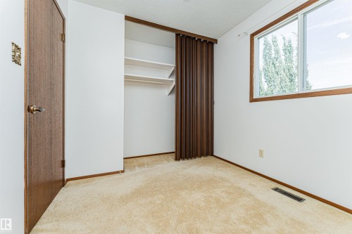 10530 173A Avenue Nw, Edmonton, AB 