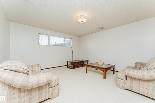 10530 173A Avenue Nw, Edmonton, AB 