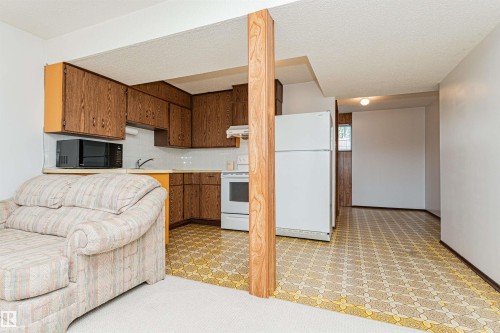 10530 173A Avenue Nw, Edmonton, AB 