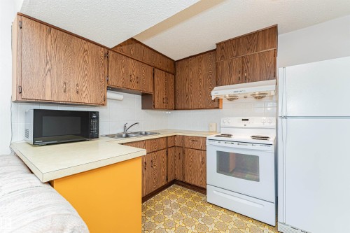 10530 173A Avenue Nw, Edmonton, AB 