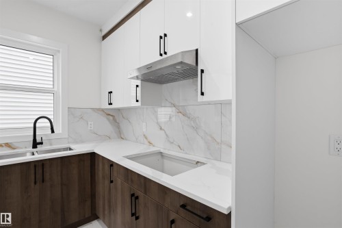 3211 5 Avenue Sw, Edmonton, AB 