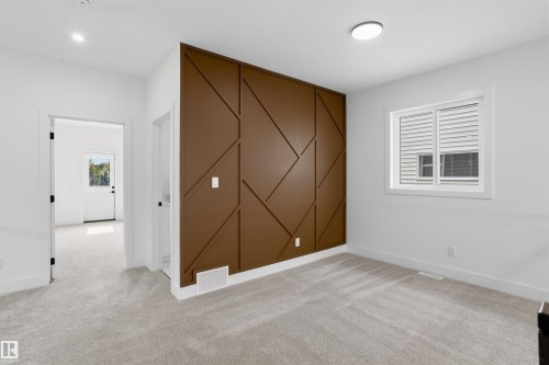 3211 5 Avenue Sw, Edmonton, AB 
