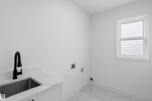 3211 5 Avenue Sw, Edmonton, AB 