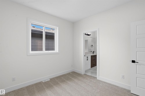 3211 5 Avenue Sw, Edmonton, AB 
