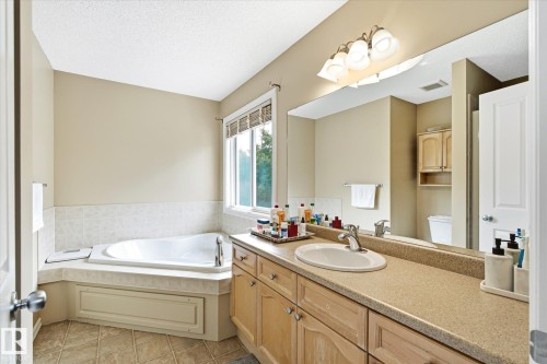 24 Everwood Close, St. Albert, AB - Indoor Photo Showing Bathroom
