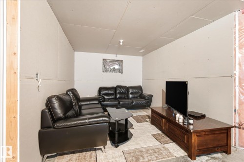 24 Everwood Close, St. Albert, AB - Indoor