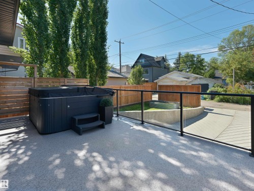 9538 100A Street Nw, Edmonton, AB 