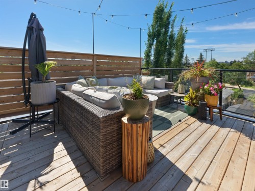 9538 100A Street Nw, Edmonton, AB 