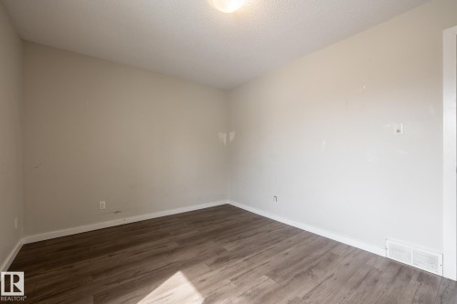 Wood-finish flooring - 54 Lakewood Village Nw, Edmonton, AB 