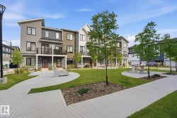 #59 6905 25 AV SW  Edmonton, AB T6X 3B7