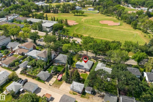 9457 79 Street Nw, Edmonton, AB 