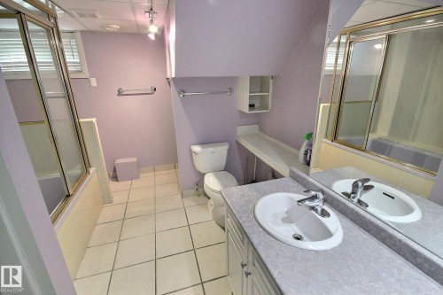 9457 79 Street Nw, Edmonton, AB 