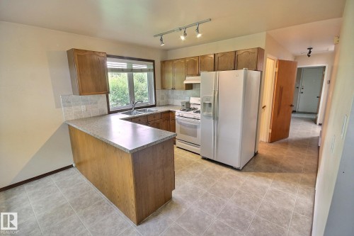 9457 79 Street Nw, Edmonton, AB 