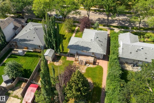9457 79 Street Nw, Edmonton, AB 