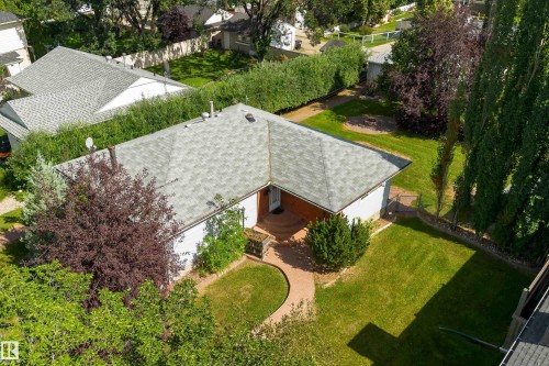 9457 79 Street Nw, Edmonton, AB 